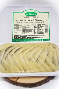 BOQUERÓN EN VINAGRE LA CHANCA EN BANDEJA 175 GR